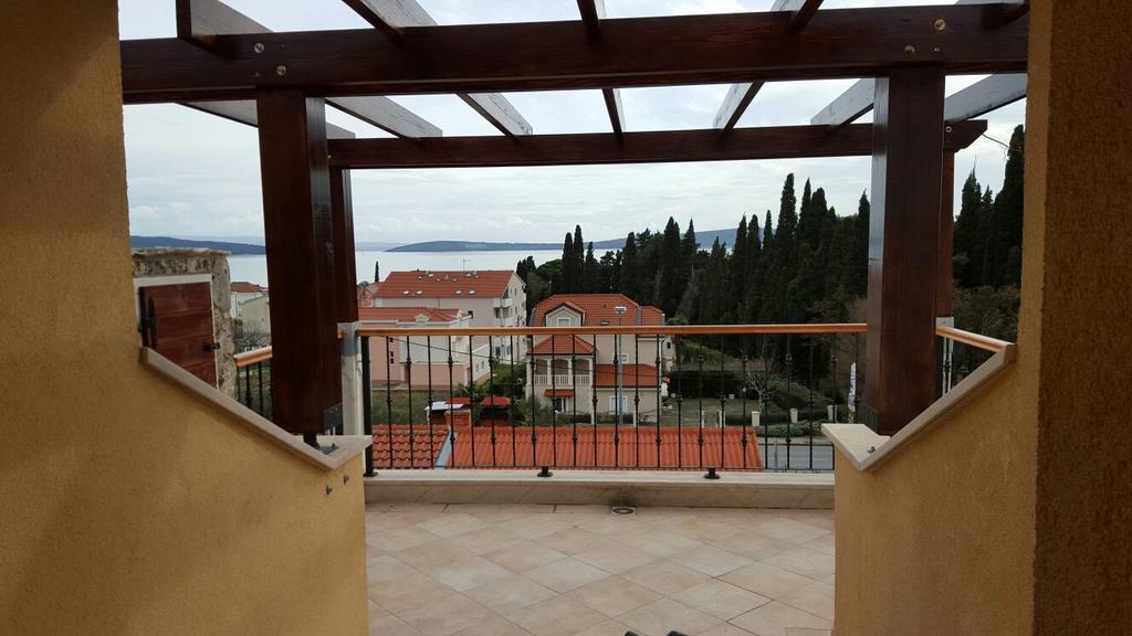Villa Cezar Kastel Luksic Luaran gambar