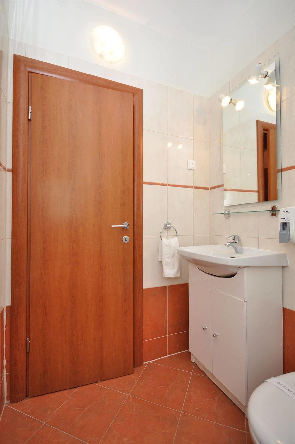 Villa Cezar Kastel Luksic Luaran gambar